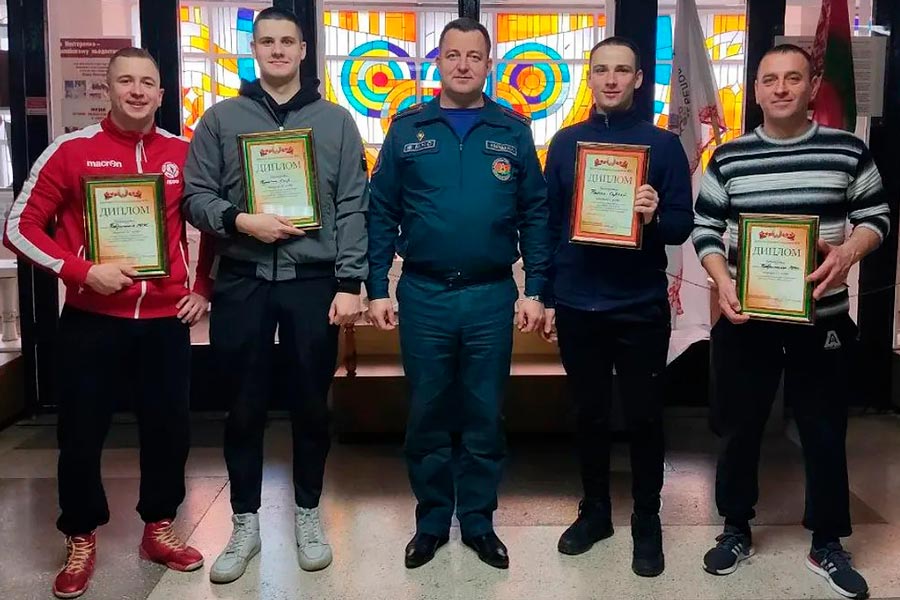Команда пловцов Кобринского РОЧС стала бронзовым призером соревнований Брестского областного управления МЧС