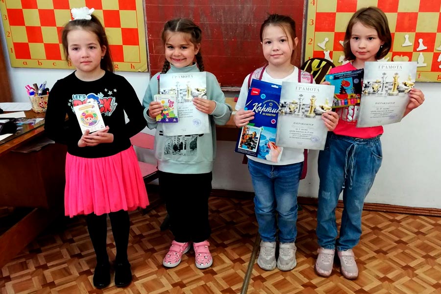 Шах и мат: юные шахматисты из Кобрина отобрались на первенство Беларуси