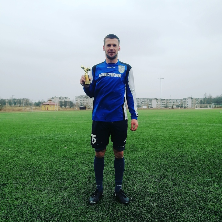UeqlLs6 fC0