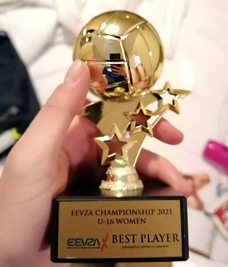 3