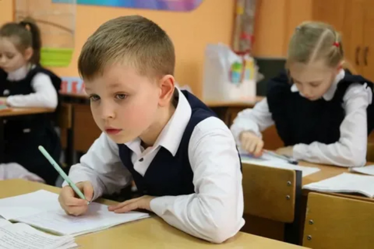 Три и более исправлений = одна ошибка: в школах смягчили систему оценивания по «Русскому языку» и «Беларускай мове»