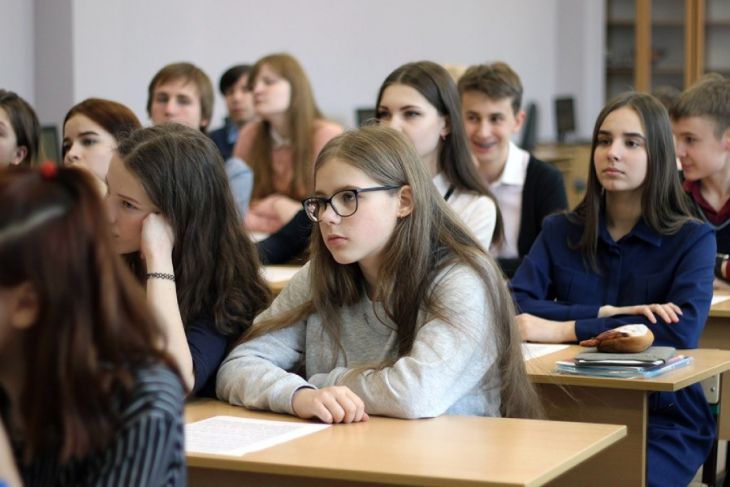 В 10-х классах с первого сентября появится новый интегрированный школьный предмет