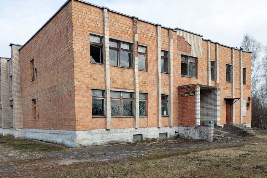 Кобринский РИК принимает предложения по вовлечению в хозоборот зданий клуба и школы в Леликово