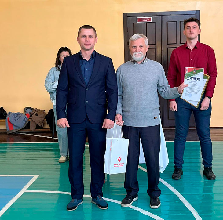 В Кобрине подвели итоги первых межрайонных соревнований по пулевой стрельбе, посвященных Дню Победы