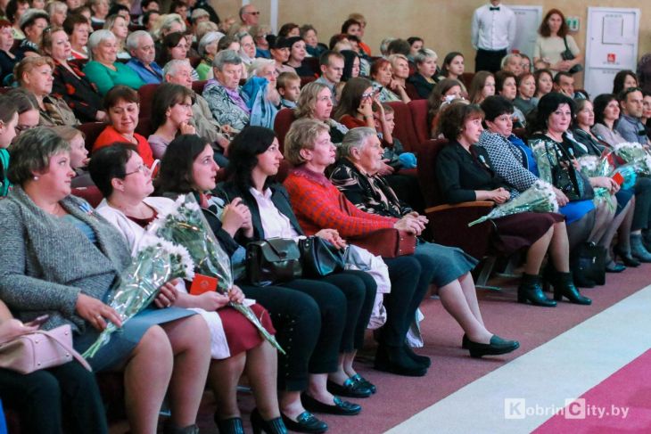15 женщин Кобринского района получили Орден Матери