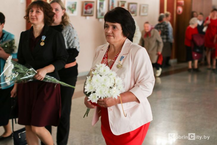 15 женщин Кобринского района получили Орден Матери