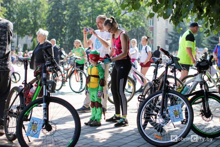 16 и 17 июля на «День города» в Кобрине на улице Суворова и в парке велосипедисты временно станут пешеходами