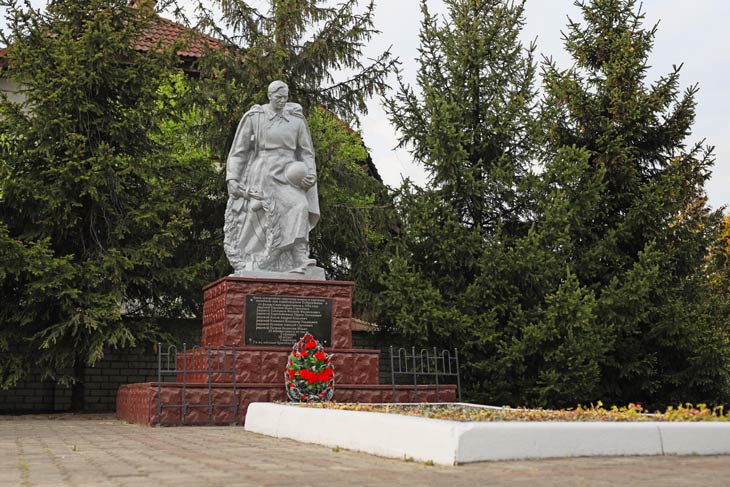 Камни, которые помнят: о чём молчат памятники войны в Кобрине