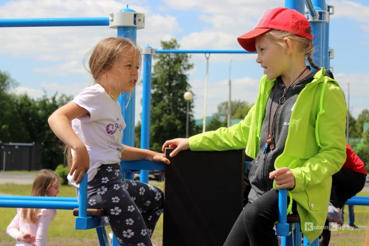 Интересные факты о маленьких белорусах ко Дню защиты детей — популярные имена, прививки, что делают в интернете
