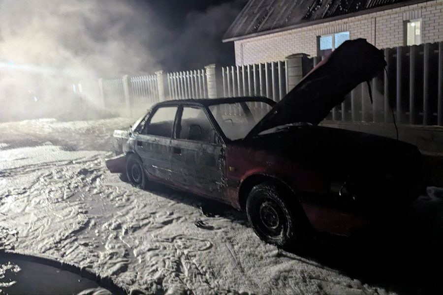 Два пожара за неделю случилось в Кобринском районе — горел многоквартирный жилой дом и автомобиль