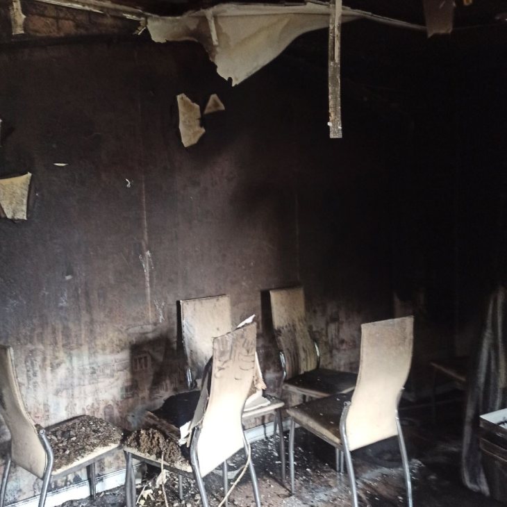 У семьи с тремя детьми из аг. Повитье Кобринского района сгорел дом. Как помочь хозяевам