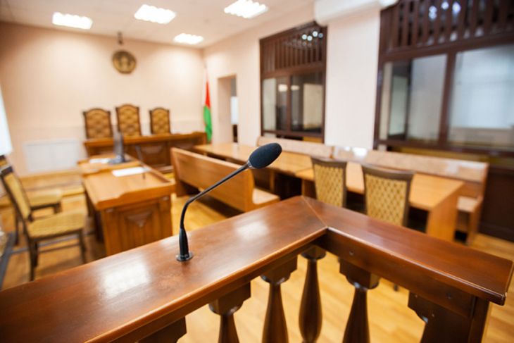 «Порешал вопросы» за 5000 рублей: прокуратура Кобринского района направила в суд уголовное дело о мошенничестве и подстрекательстве к даче взятки