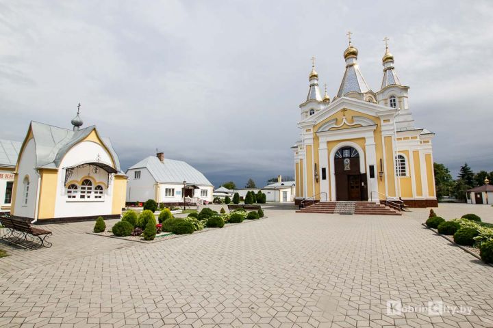 Воскресная школа собора Александра Невского в Кобрине приглашает юных кобринчан на занятия