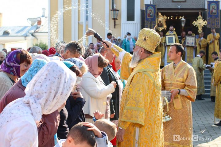 12 сентября в кобринском кафедральном соборе праздновали 800-летие Александра Невского