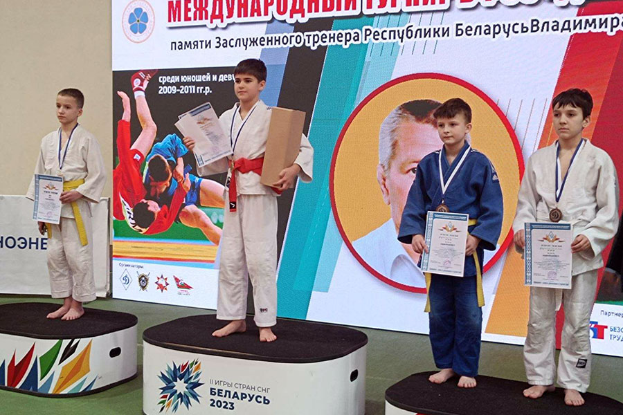 Два серебра и одну бронзу взяли кобринские дзюдоисты на республиканском турнире