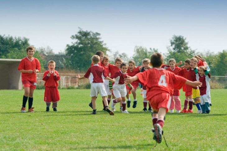 Кобринская ДЮСШ по гребным видам спорта приглашает детей 2017 г.р. на занятия в группы ОФП c элементами футбола