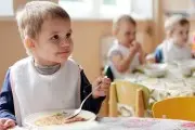 Ясли для детей до двух лет станут доступнее: работать будут от 10,5 до 12 часов и даже круглосуточно