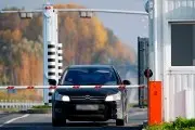 В каком случае  залог за ввоз авто из-за границы не понадобится,  объяснили в ГТК