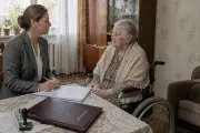 Удостоверить завещание на дому: в каких случаях возможен выезд нотариуса и как организовать