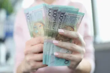 35 505 рублей на семью: кому положена выплата, на что можно потратить и куда обращаться