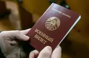 Кого из женщин поставят на воинский учет: в Беларуси обновили перечень профессий
