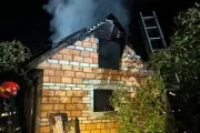 8 сентября в деревне Борки Кобринского района горело хозстроение: огонь уничтожил кровлю и повредил имущество