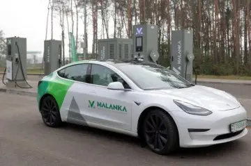 Самый мощный в Беларуси зарядный комплекс для электромобилей открыли в Кобринском районе