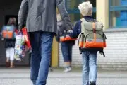 Школа просит указать зарплату родителей: для чего это нужно и законно ли