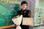 Мастер Кобринского ГПК Алена Синяк принимала награды в числе лучших педагогов Брестской области