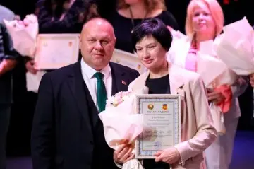 Педагог из Кобрина Марина Грунтова отмечена Благодарственным письмом Брестского облисполкома в канун Дня учителя