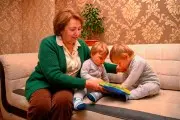 Услуга социальной няни в Беларуси: кому предоставляется и куда обращаться