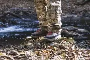Сапог с сюрпризом: в Березе на берегу реки школьник обнаружил пистолет