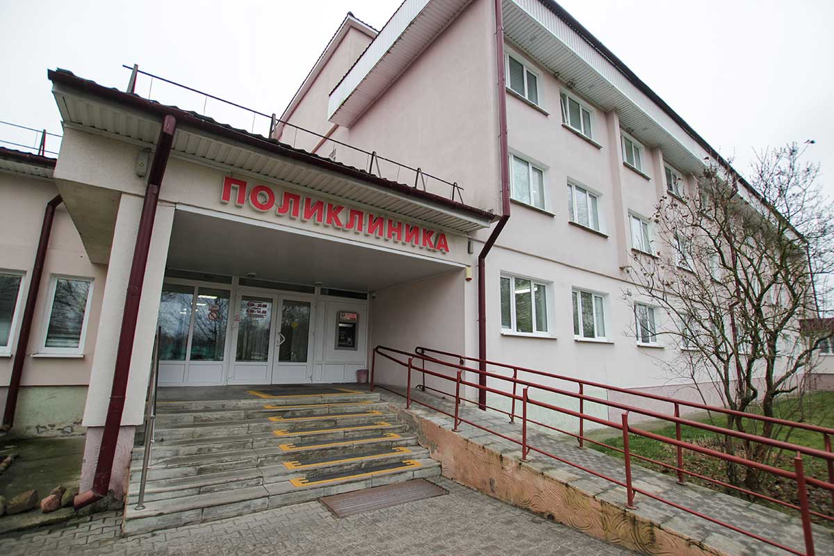 Кобринская ЦРБ и Детская больница принимают пациентов с симптомами ОРВИ и COVID-19 в выходные: график 
