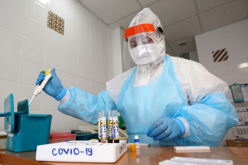 На 13 мая за сутки в Беларуси зарегистрированы 837 пациентов с COVID-19, всего с начала пандемии — 372 242 человека