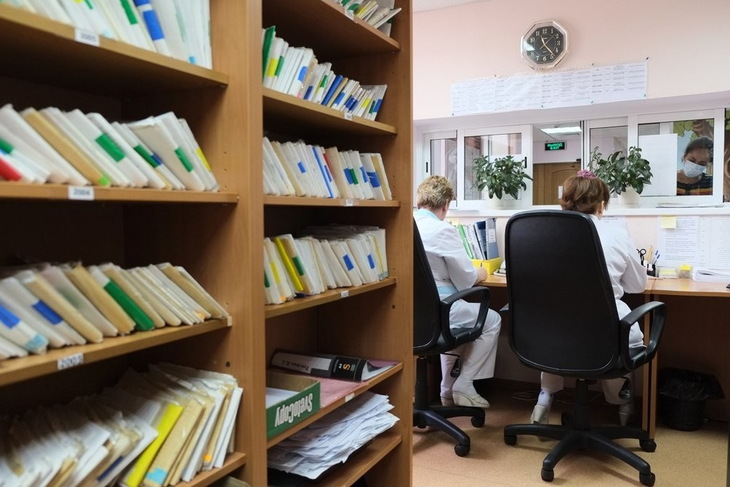 Записаться к врачу, проверить больничный и заказать выписку без очереди: Минздрав готовит единое приложение для пациентов